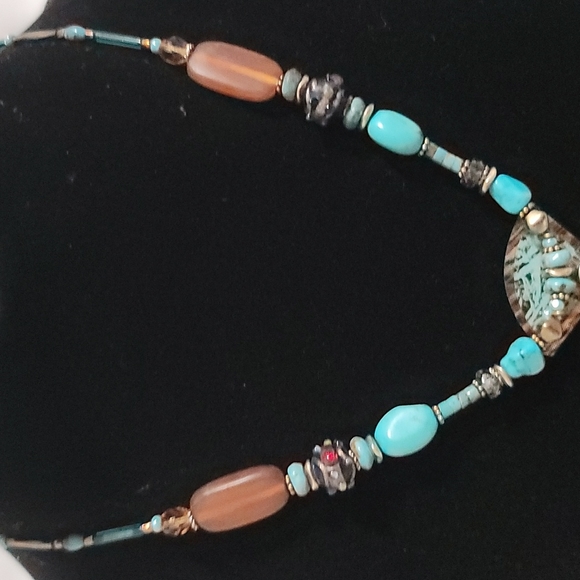 Turquoise & Brown Jade Beaded Necklace - Picture 4 of 7